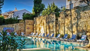 piscine d’hôtel de charme en Provence
